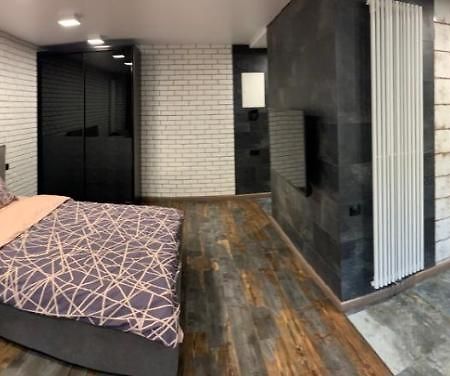 Уютная Квартира Возле Метро 23 Августа Carcóvia Exterior foto